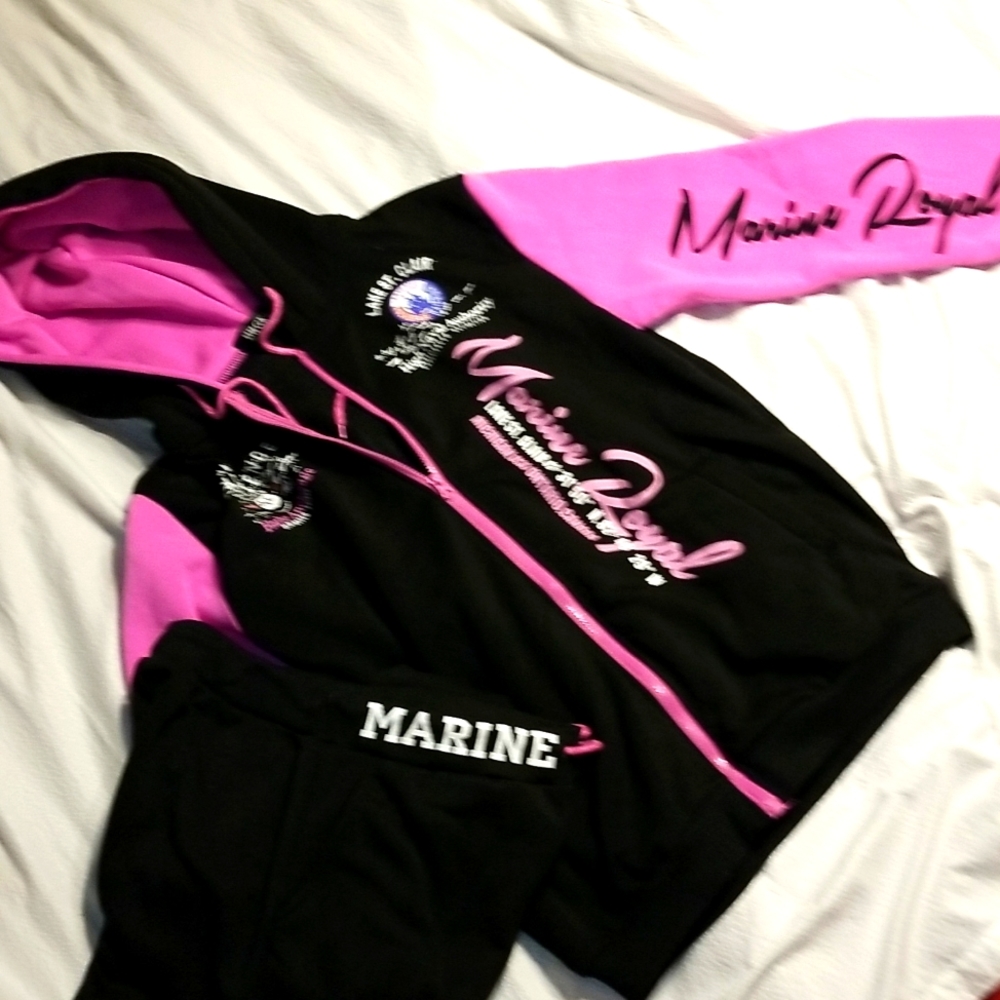 NWOT WOMENS 2 PIECE  TRACK SUIT  SEE PHOTOS NAVAL EXPERIENCE SIZE MEDIUM